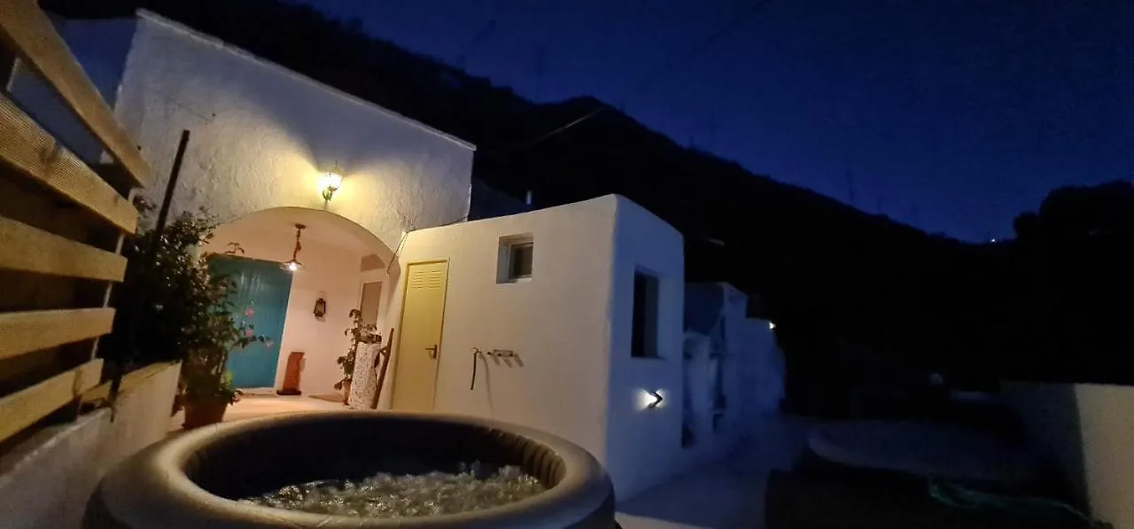 Los Andenes Cave Coruna Chalet